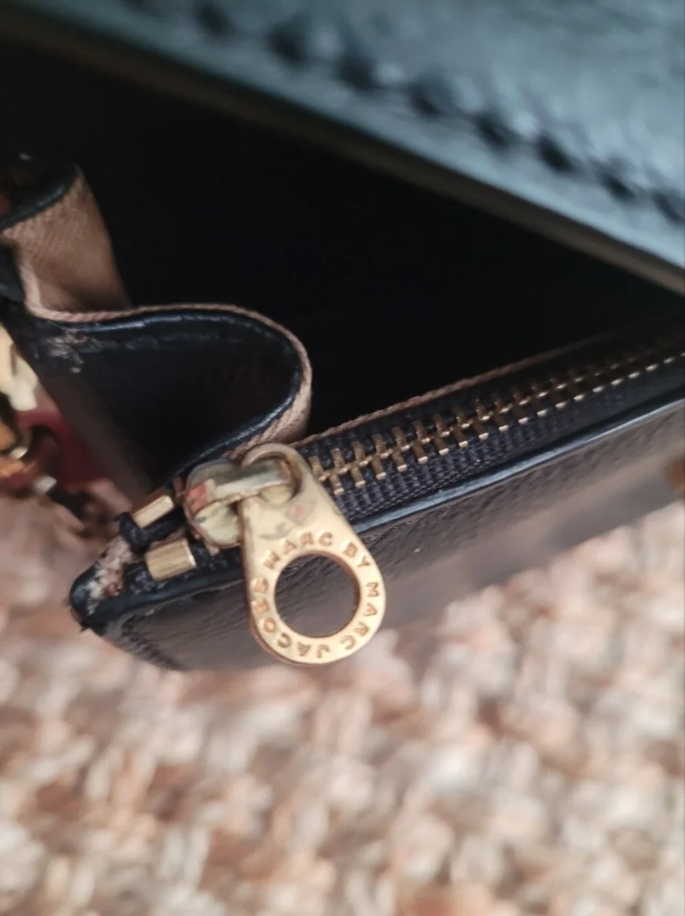 Marc by Marc Jacobs Black Pebbled Leather Turnlock Chain Strap Crossbody Bag